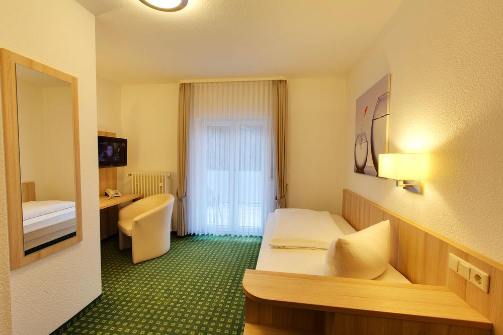 באד ברגזברן Hotel Pfaelzer Wald מראה חיצוני תמונה